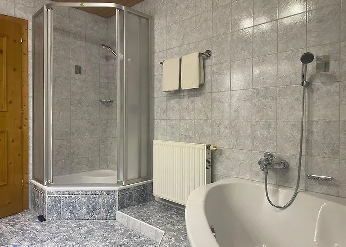 Schoeser Apartment Stumm