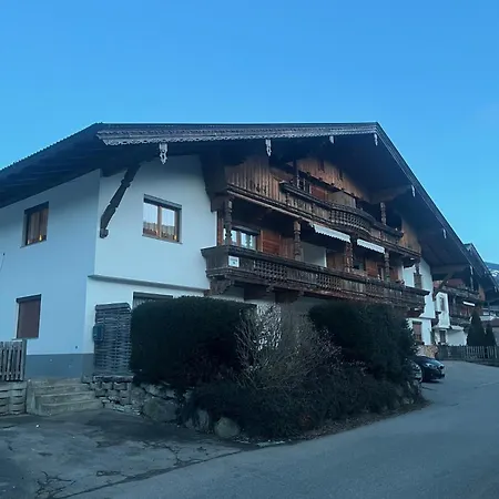 Schoeser Stumm